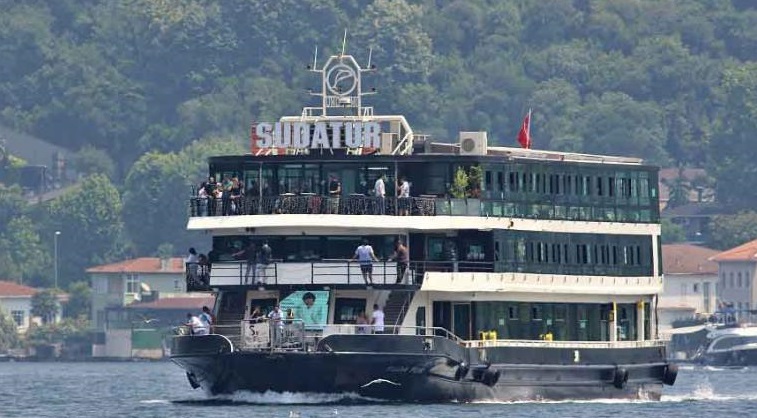 شب سال نو در کشتی سوداتور